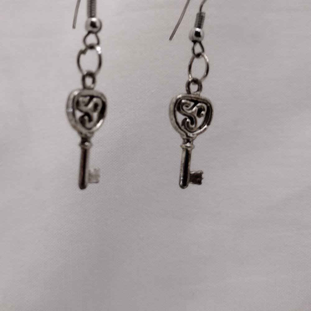 Key earrings - Picture 2 of 4